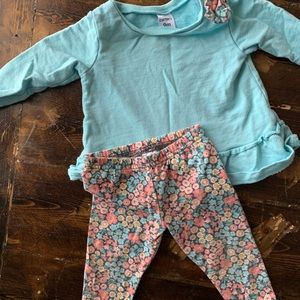 🌷 2 for 10 🌷 Carter’s 9 month Spring Outfit